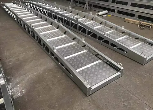 14M Akkomodasjonsleider i aluminium